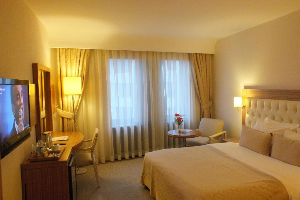 Park Royal Hotel Adana Room photo